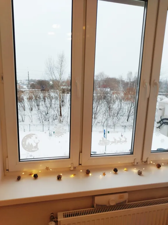 Просторная квартира с отдельной спальней недалеко от МНТК