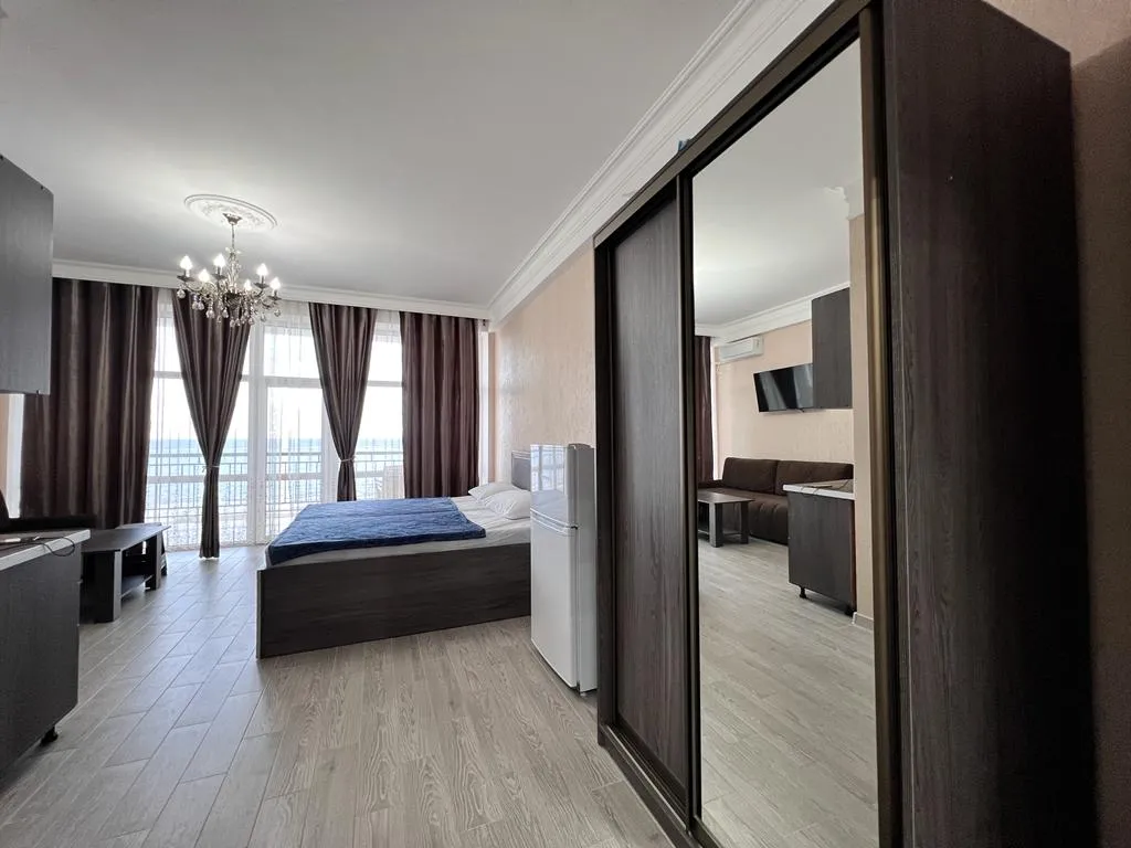 Шикарная квартира с видом на море