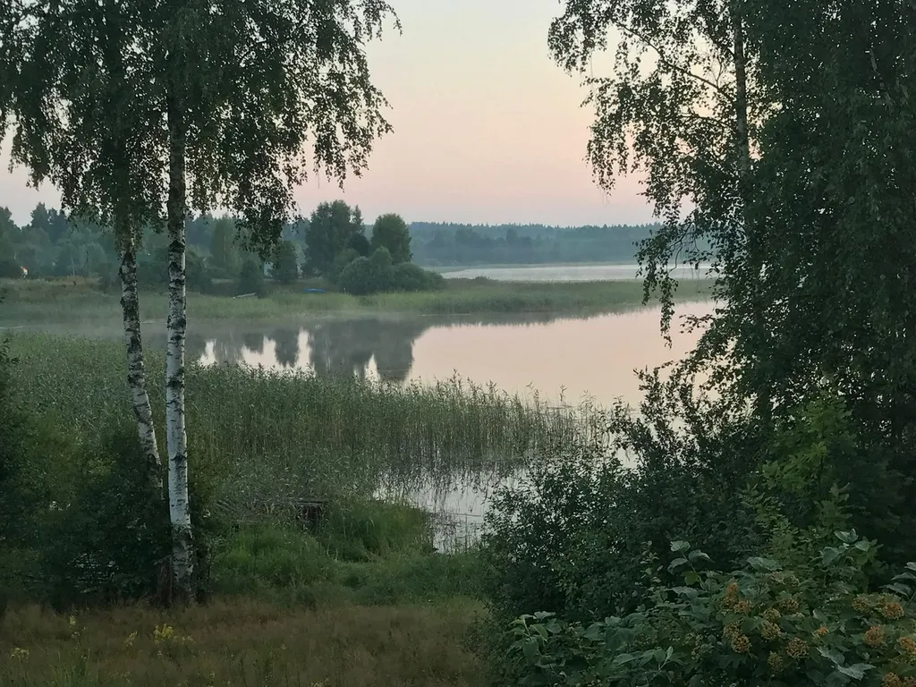 Дом на берегу озера Селигер