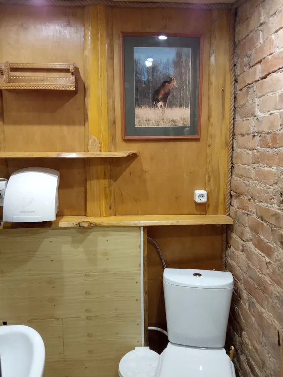 Уютный домик у озера