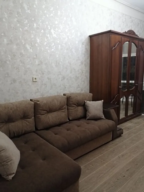 Квартира Квартира Просторная двухкомнатная сталинка в районе Волжской набережной — Ярославль