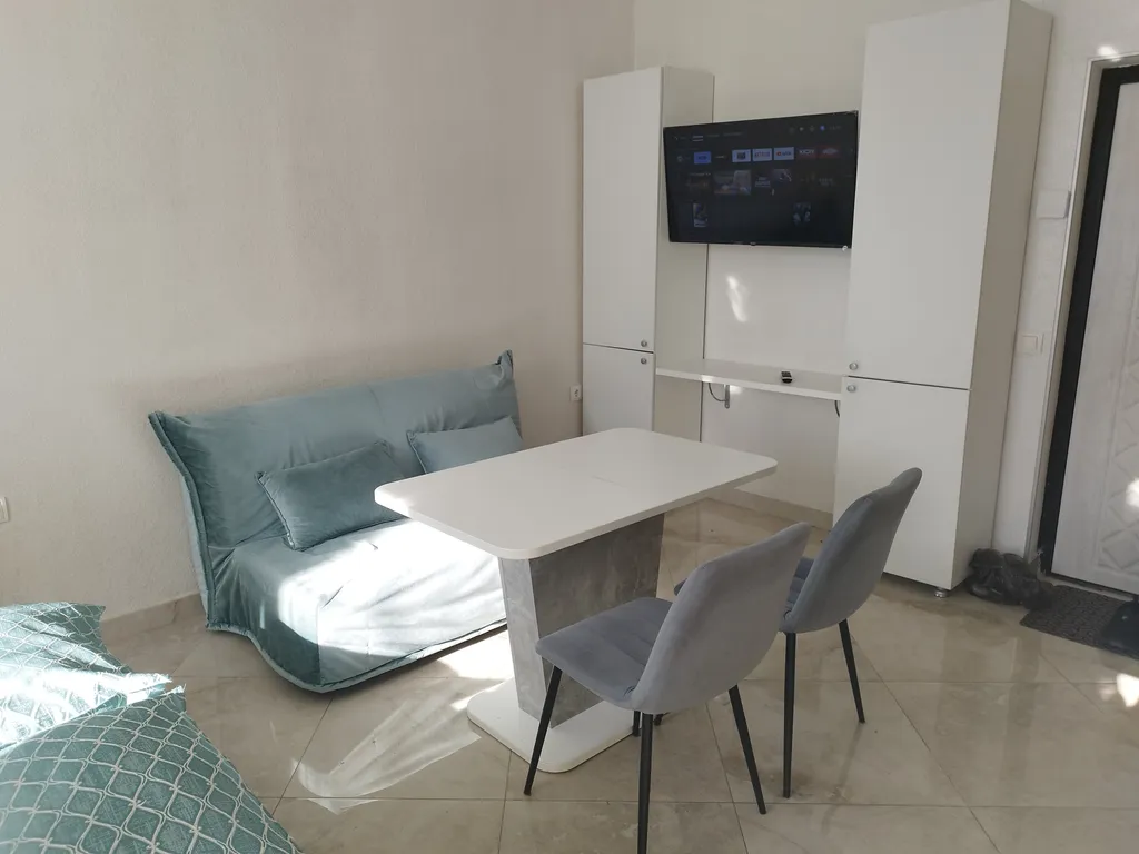 Апартаменты студия с балконом