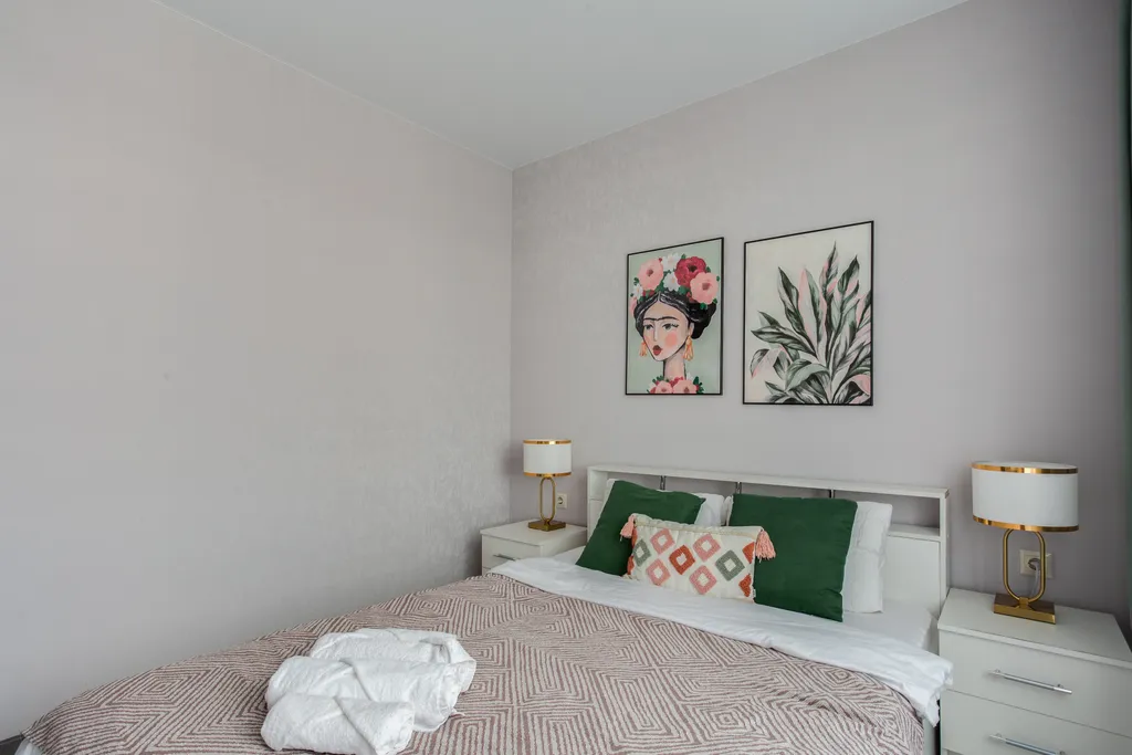 Однушка недалеко от СК Триумф