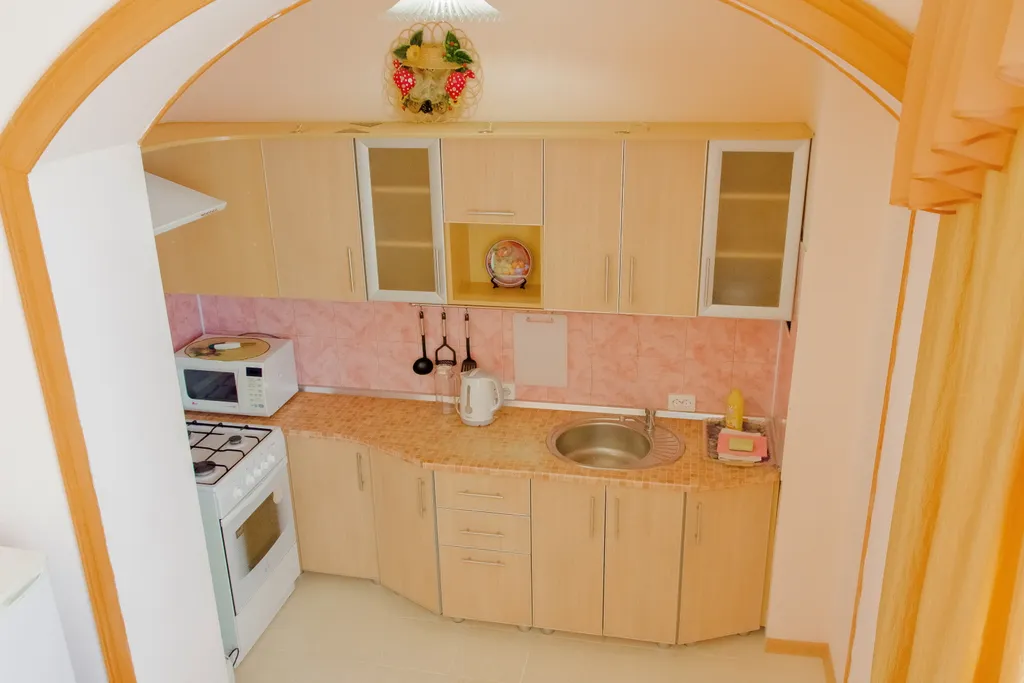 Уютная 2-х комнатная квартира с большой кухней