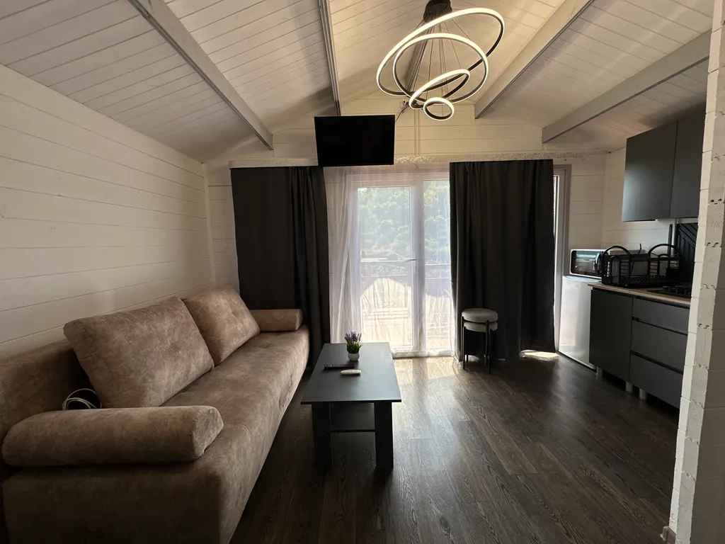 Уютный домик под ключ с видом на море