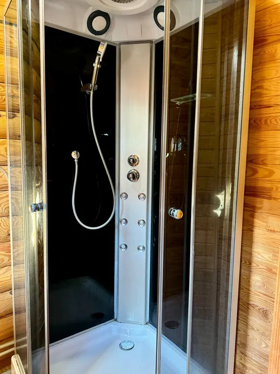 Коттедж Уютный индивидуальный домик в пригороде — Доброе