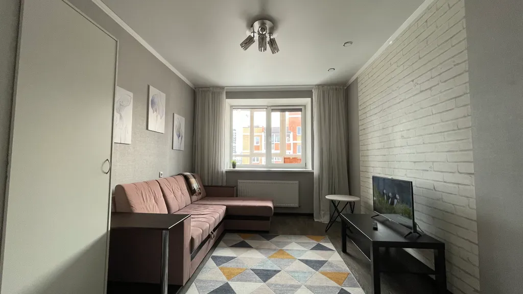 Уютная квартира рядом с аэропортом (5 мест, 15 мин аэропорт, 20 центр)