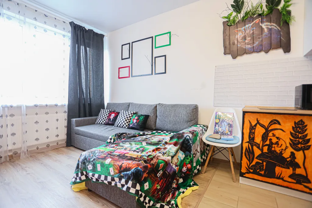 SunSet студия Алиса в стране Чудес