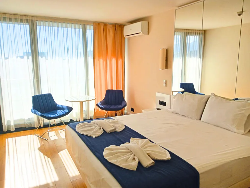 Квартира Апартаменты рядом с пляжем с видом на море и город — аренда посуточно в Батуми