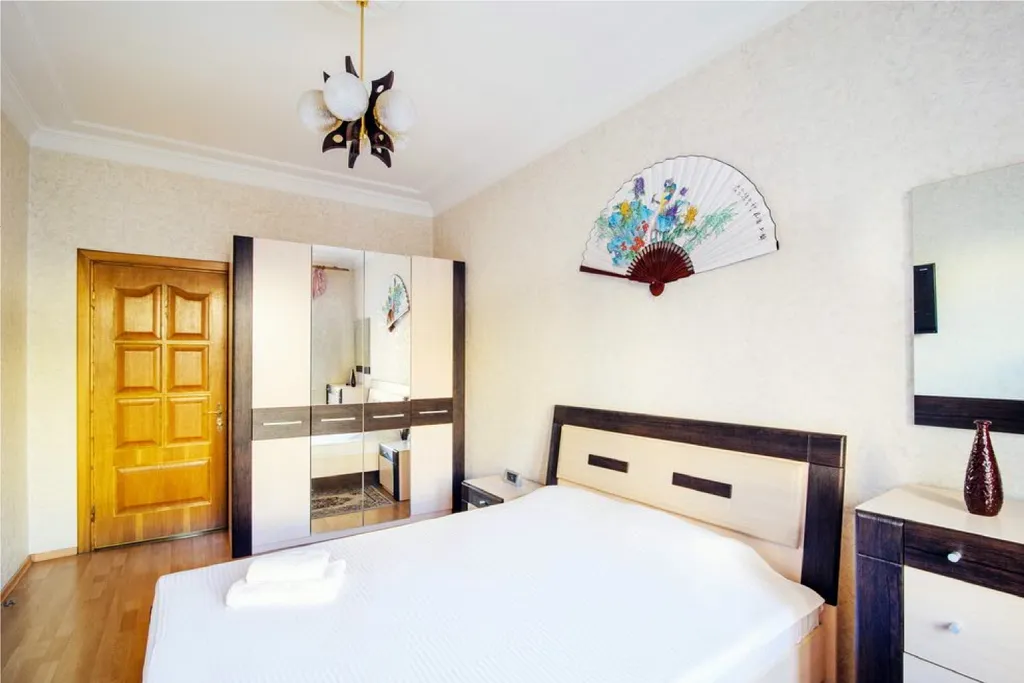 Квартира Комната в 3-х комнатной квартире у ж/вокзала и метро площади Ленина — Минск