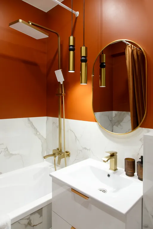 Премьер в центре