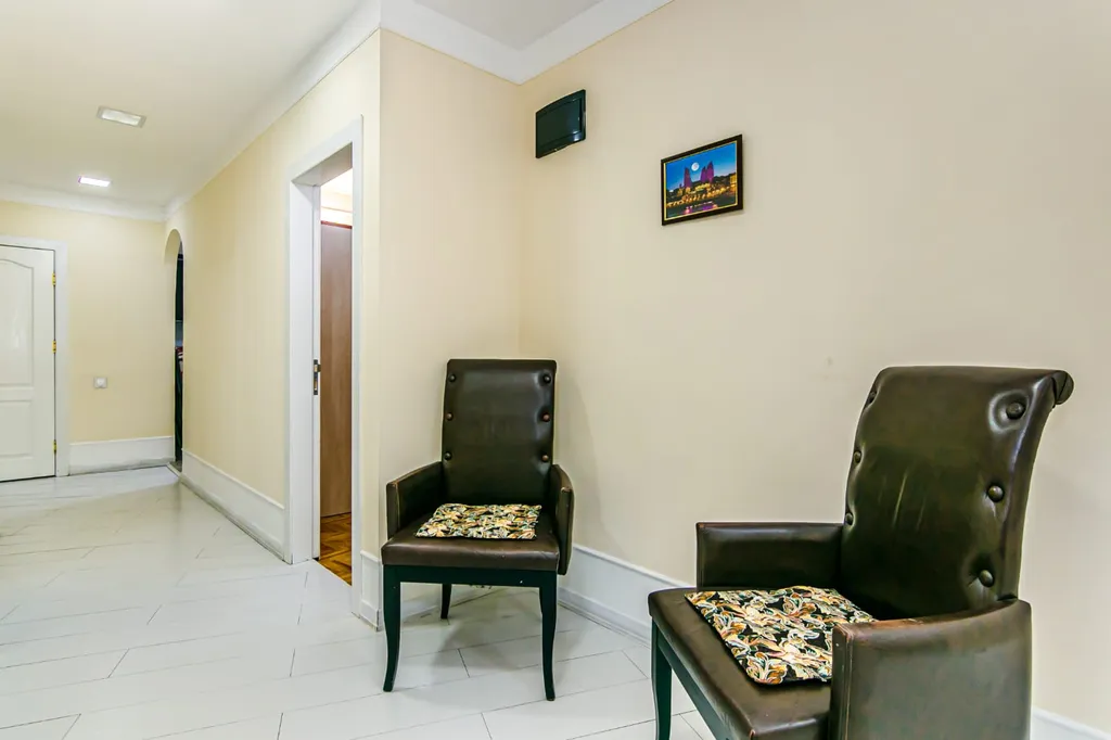 Turquoi̇se apartment