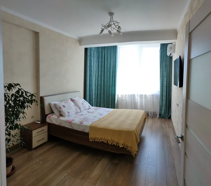 Квартира Уютная квартира в двух шагах от парка и моря — Севастополь