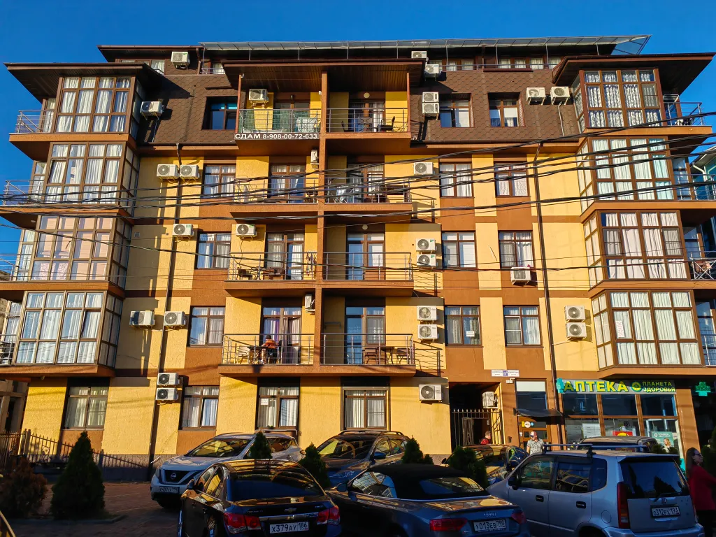 Студия на первой береговой линии у моря