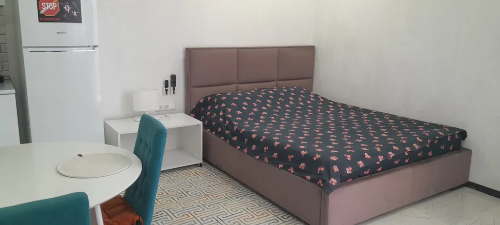 Уютная студия в центре с видом на горы