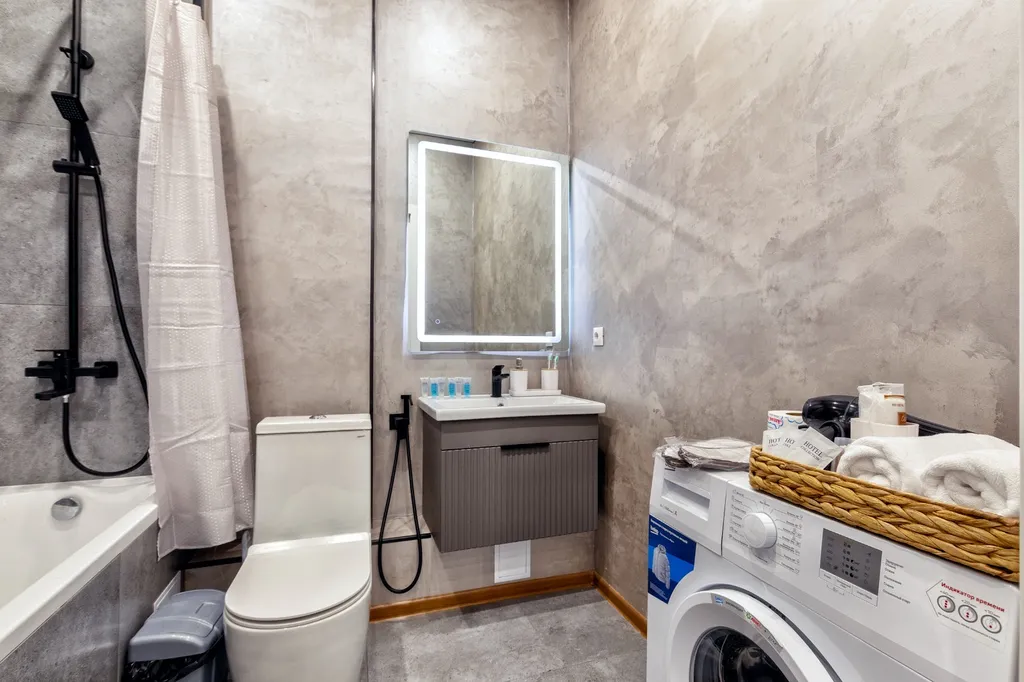 ЖК Respublika, ТРЦ Ханшатыр