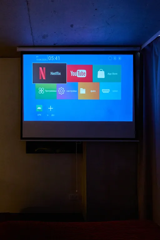 Апартаменты в стиле лофт для семейного отдыха, с проектом для фильмов