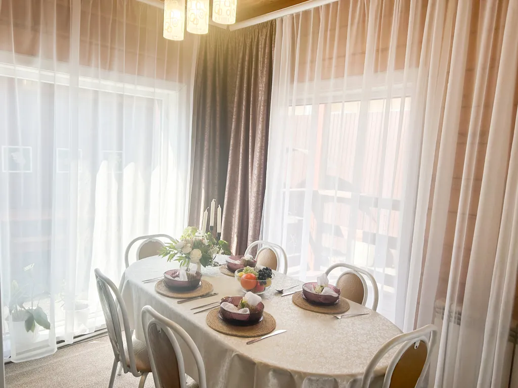 Дом с баней и бассейном