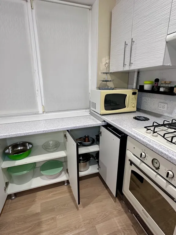 Квартира Светлая, уютная 2-я квартира — Лабинск