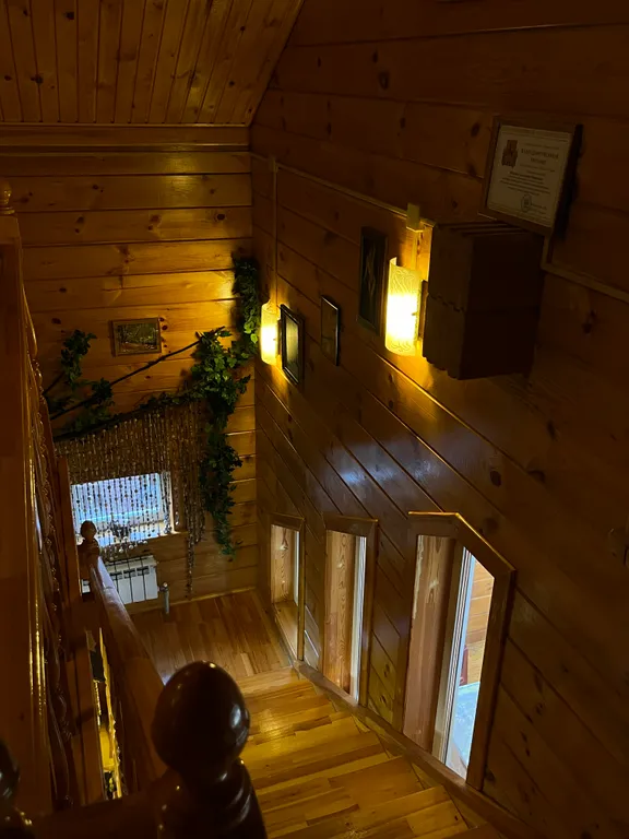 Уютный дом-баня из клеёного бруса, с двумя бассейнами