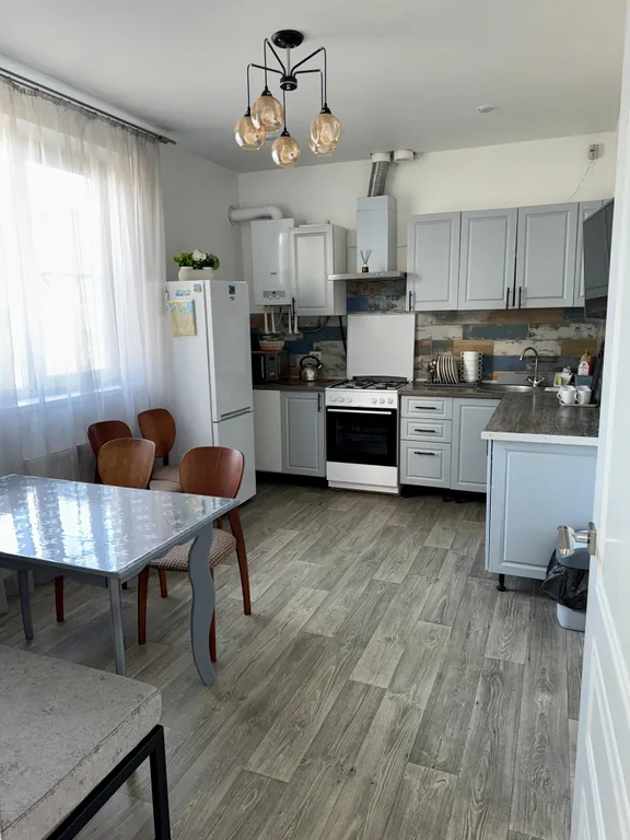 Коттедж Дом с беседкой для отдыха в частном секторе в городе анапа — Анапа