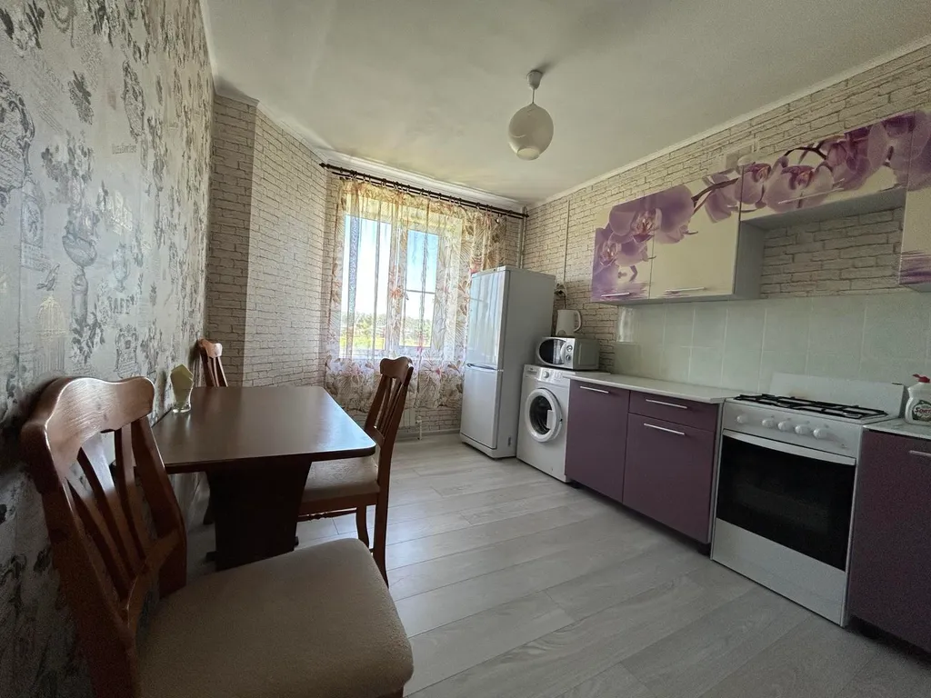 Уютная трёхкомнатная квартира у парка