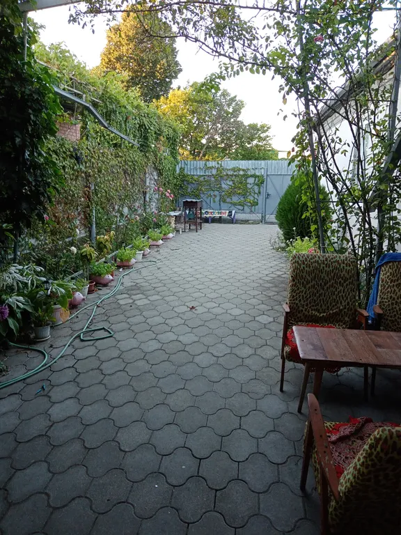 Уютная комната рядом с морем