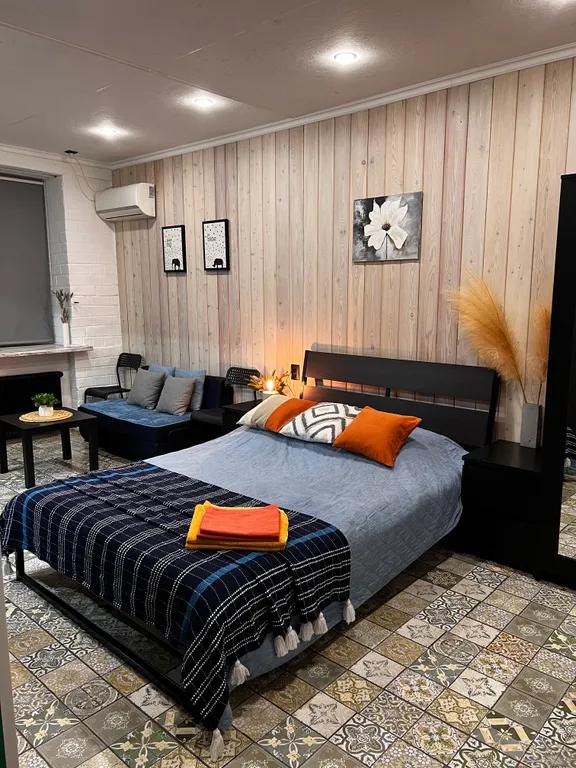 Квартира Квартира Чистая и уютная студия с дизайнерским ремонтом — Ярославль