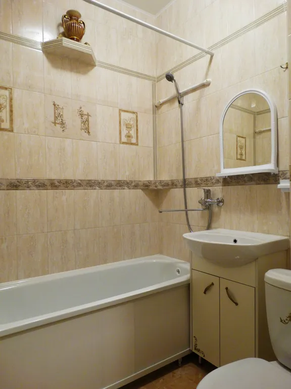 Светлая квартира у парка с рекой +