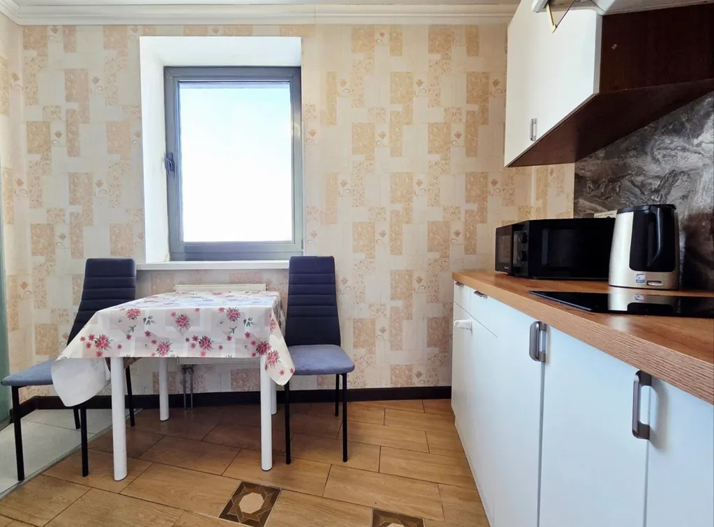 Двухкомнатные апартаменты в башне Красный Кит