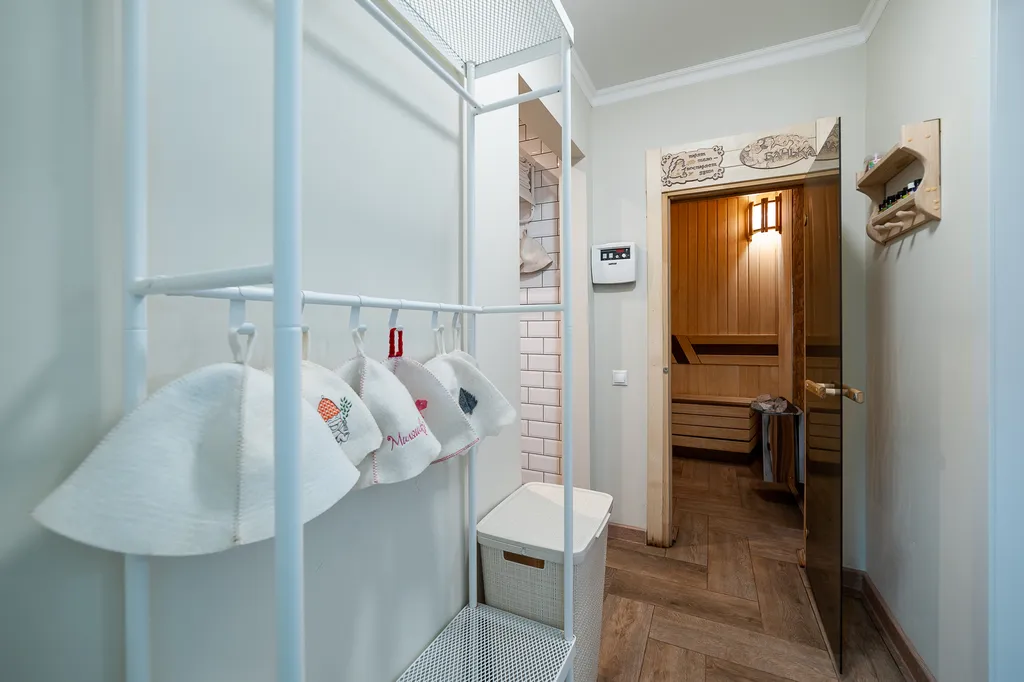 Коттедж 8-комнатный Дом — Голиково