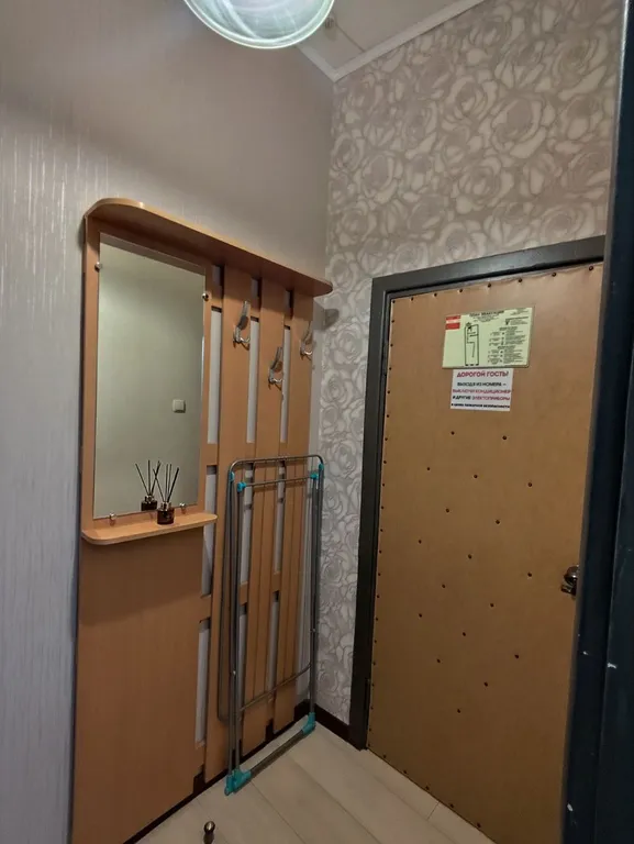 Трехместный номер с 2  кроватями и диваном. Стандарт с видом на море.