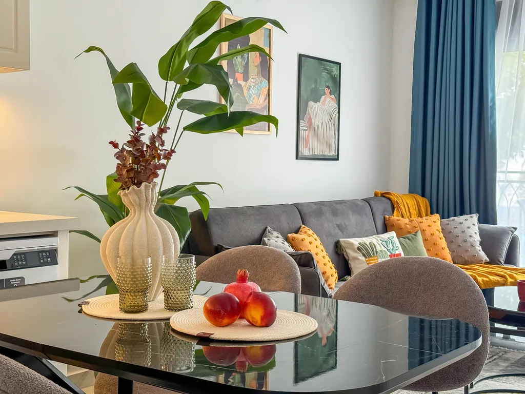 Elize апартамент, море и ритм города