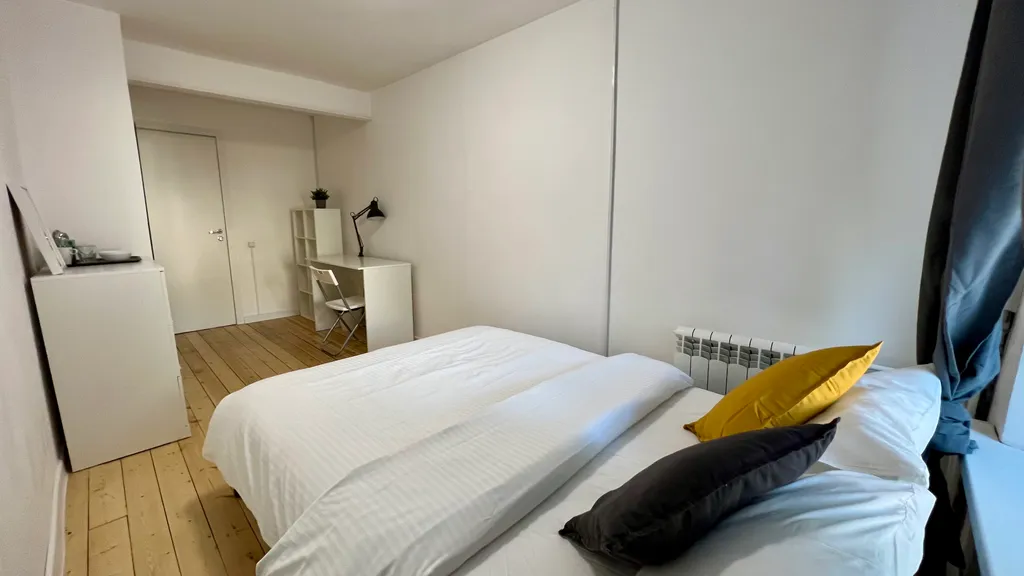 Уютная и светлая комната у Московского Кремля