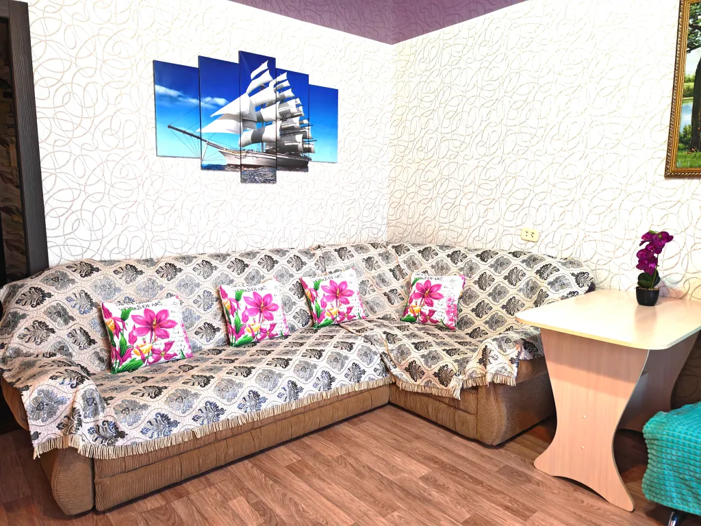 Квартира в центре Томска, рядом со школой развития "Умничка" — аренда посуточно в Томск