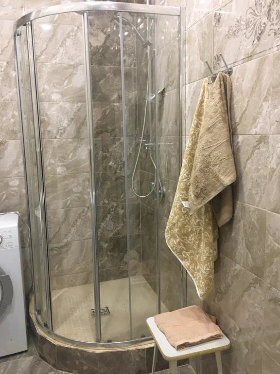 Двухкомнатная квартира -50 кв,м -в самом центре города