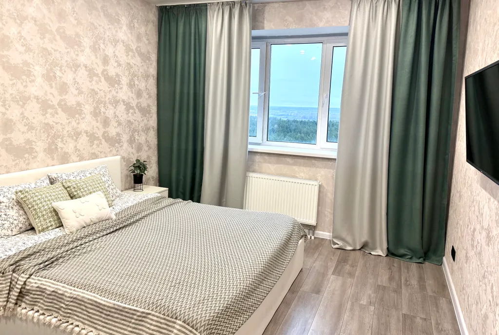 Новая квартира с видом на лес