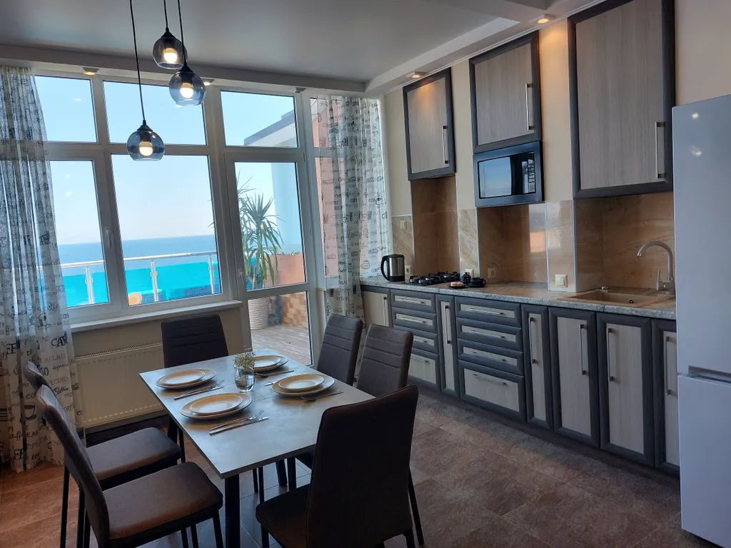 Апартаменты 2-комнатные у Моря первая береговая