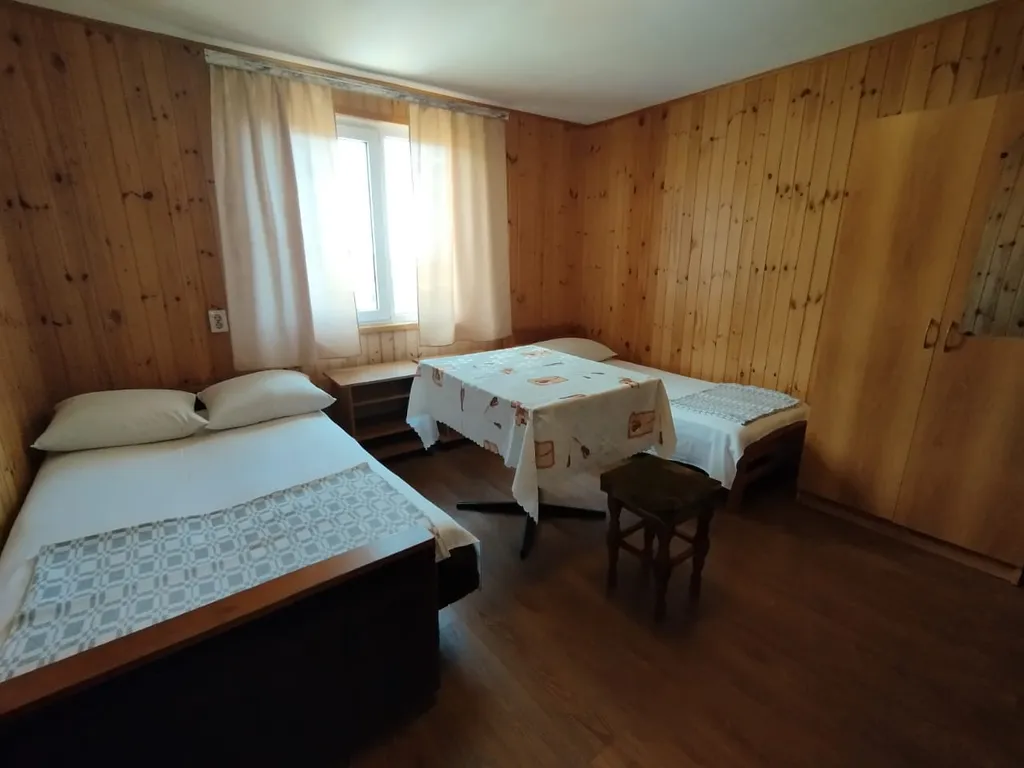 Квартира Комната — аренда посуточно в Лоо