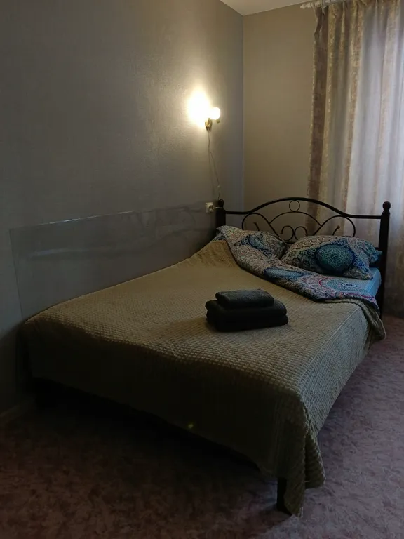 Кардиоцентр через дорогу