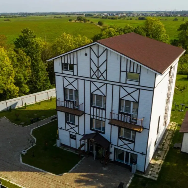 Коттедж 8-комнатный Дом — аренда посуточно в Санкт-Петербург