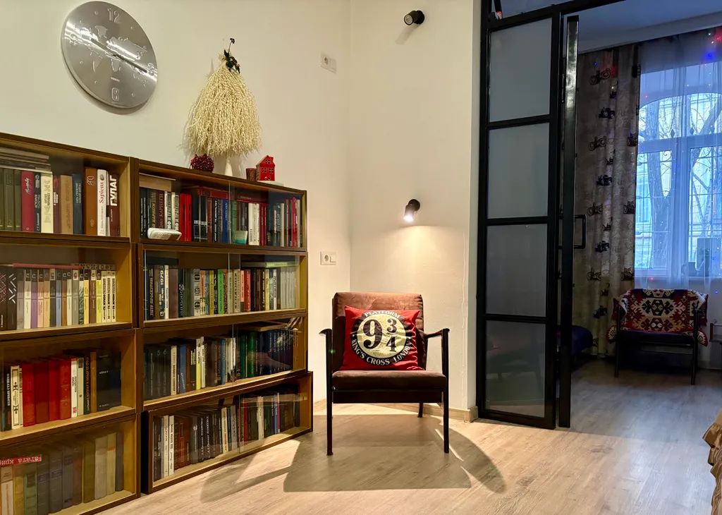 Просторная квартира в центре с собственным двориком