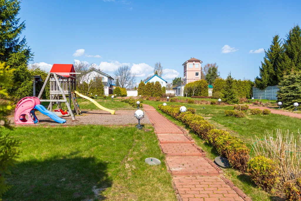 Усадьба у озера