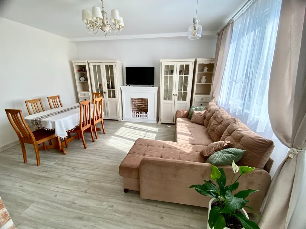 Квартира с бассейном и террасой