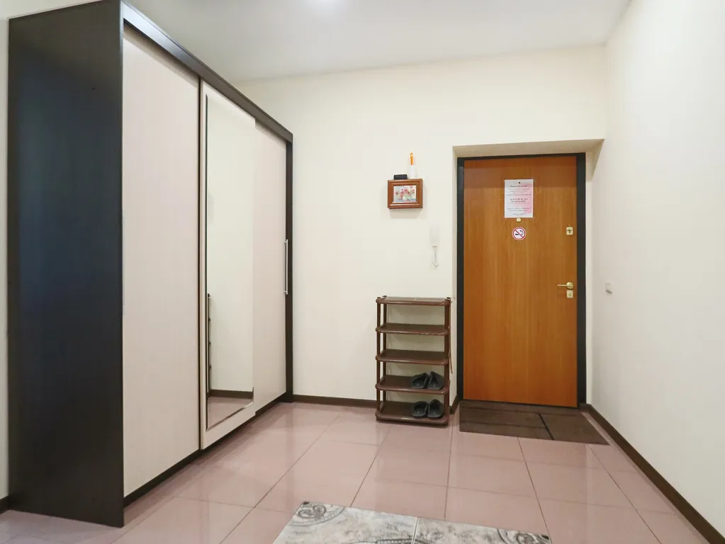 Красивая большая однокомнатная квартира в самом центре микрорайона ГГМ