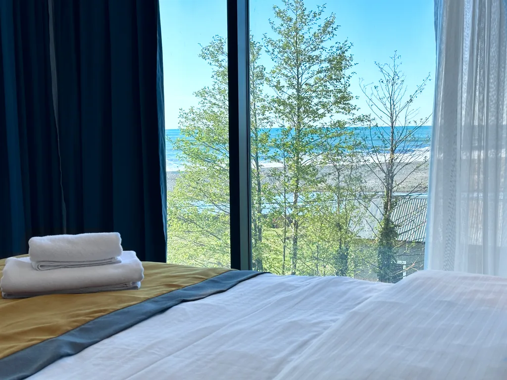 2-комнатный апартамент, шикарный вид на море