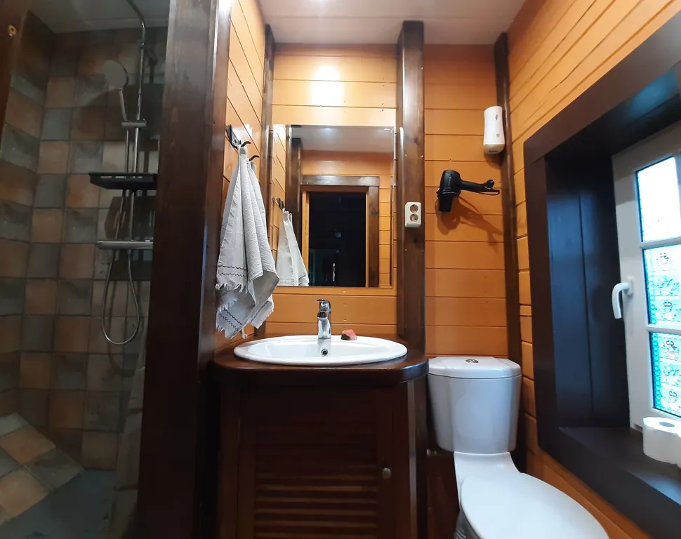 Дом-замок для большой компании