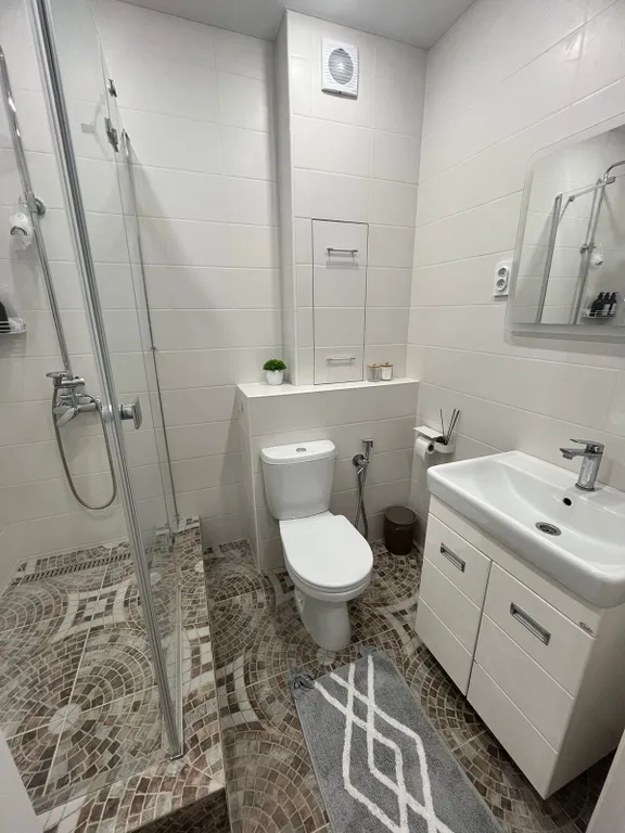 Уютная 1-комнатная квартира в новом доме с хорошим ремонтом