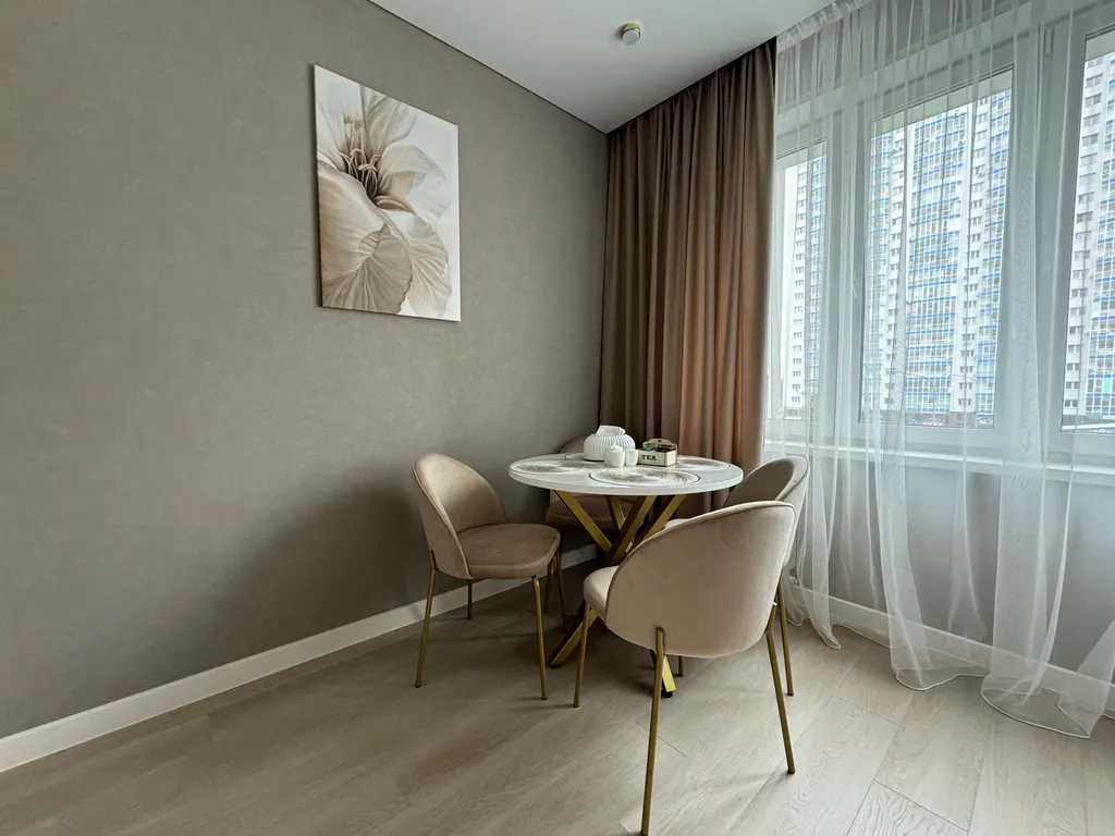 Новая дизайнерская квартира на берегу реки ЖК Белые росы