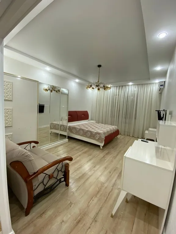 Шикарная квартира в самом центре городе с видом на море